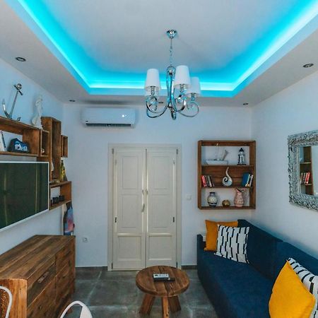 Lux house with outdoor jacuzzi&sea view in Santorini Appartement Emporio  Buitenkant foto
