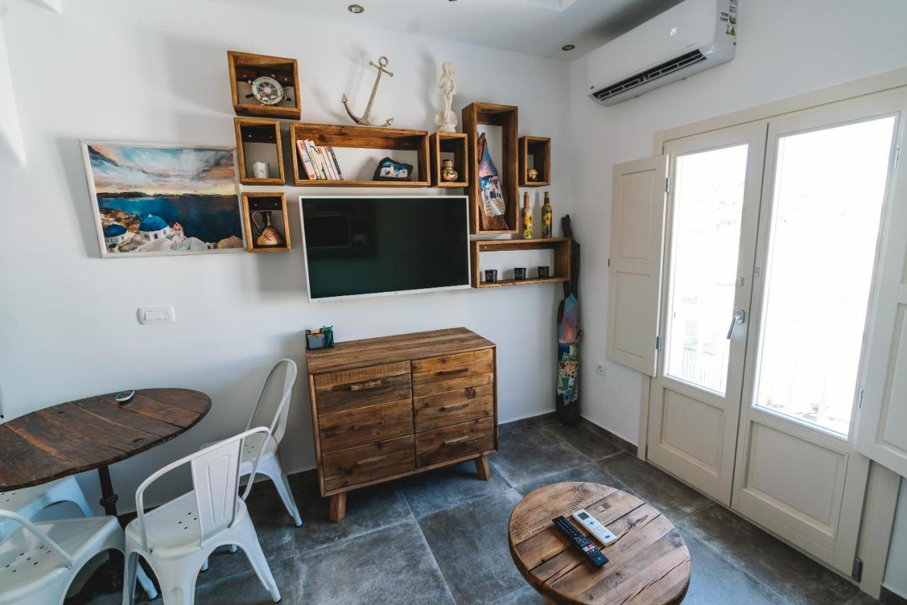 Lux house with outdoor jacuzzi&sea view in Santorini Appartement Emporio  Buitenkant foto