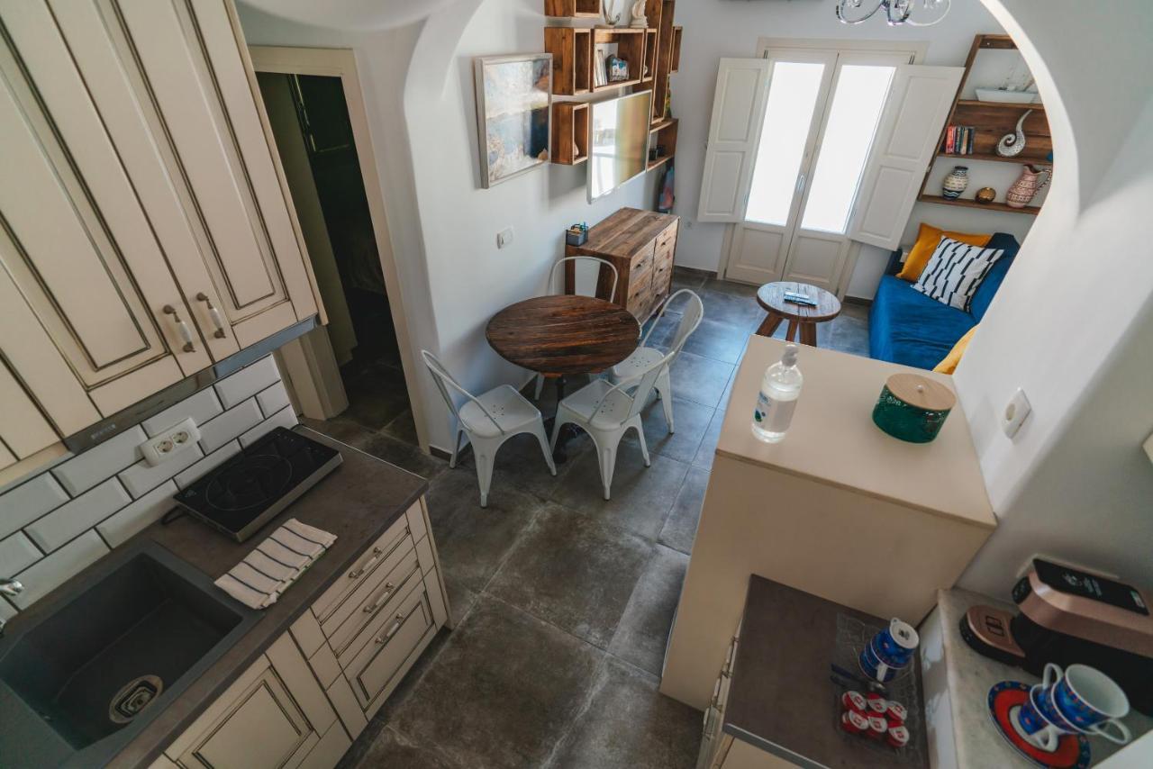 Lux house with outdoor jacuzzi&sea view in Santorini Appartement Emporio  Buitenkant foto